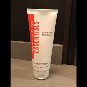 Rodman & Fields Essentials- Daily Body Moisturizer